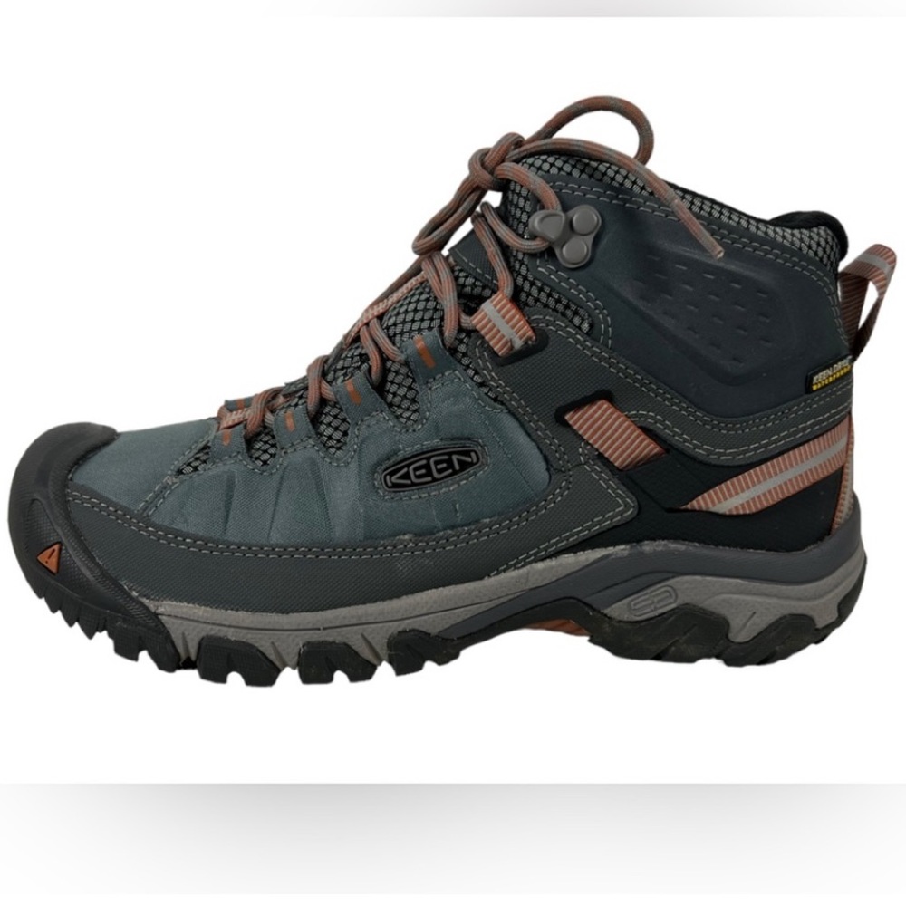 Keen Ankle Boots in Gray and Black
